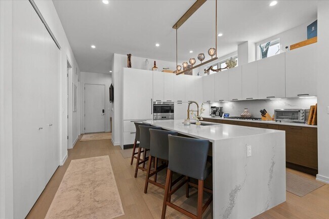 Building Photo - 2773 N Hampden Ct