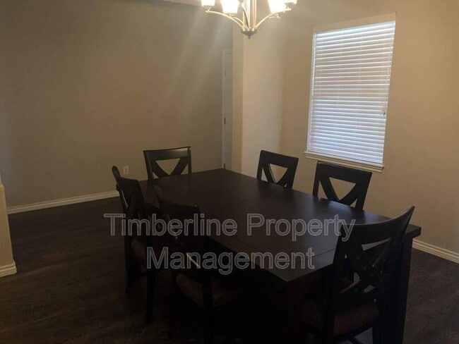 Building Photo - 10814 Warm Sunshine Dr