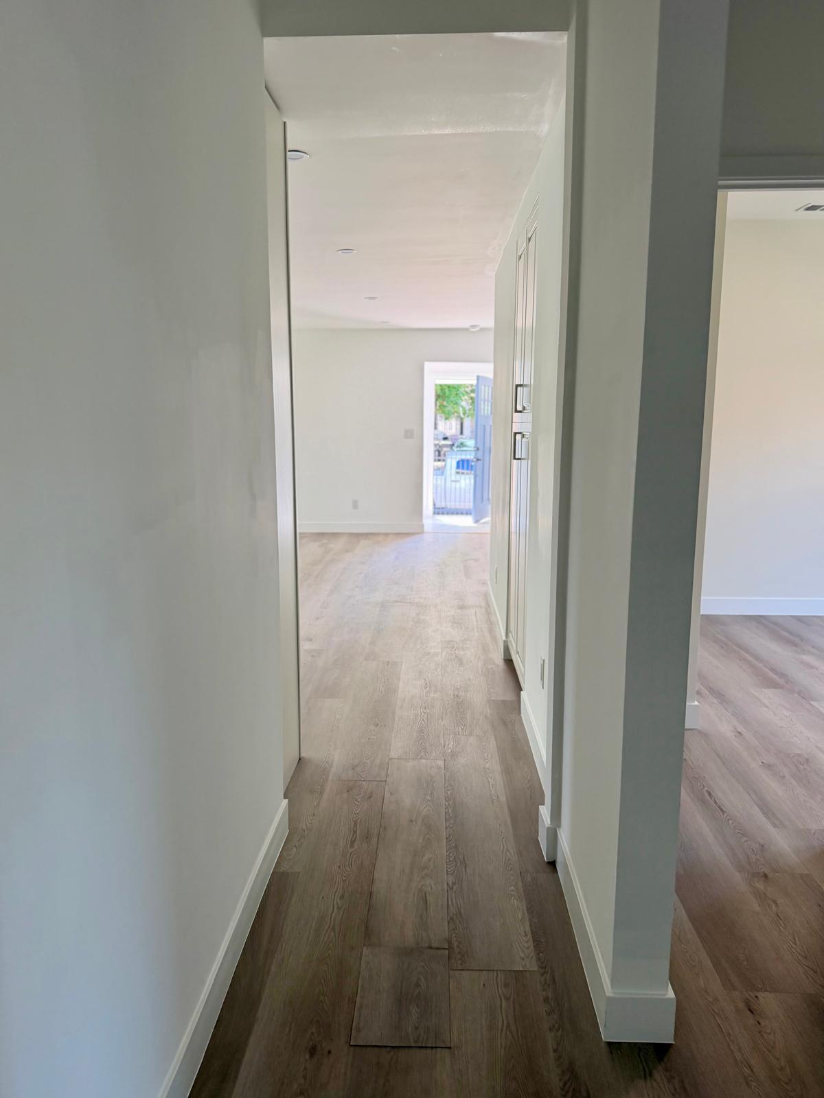 Building Photo - 151 E 47th St