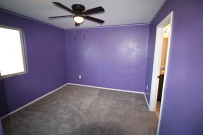 Building Photo - STUNNING 4-Bedroom + Den Home in Gladden Farms!!!!! SOLAR PANELS!!!