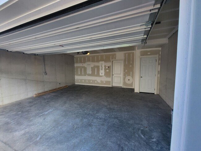 Building Photo - 1108 Ashworth St