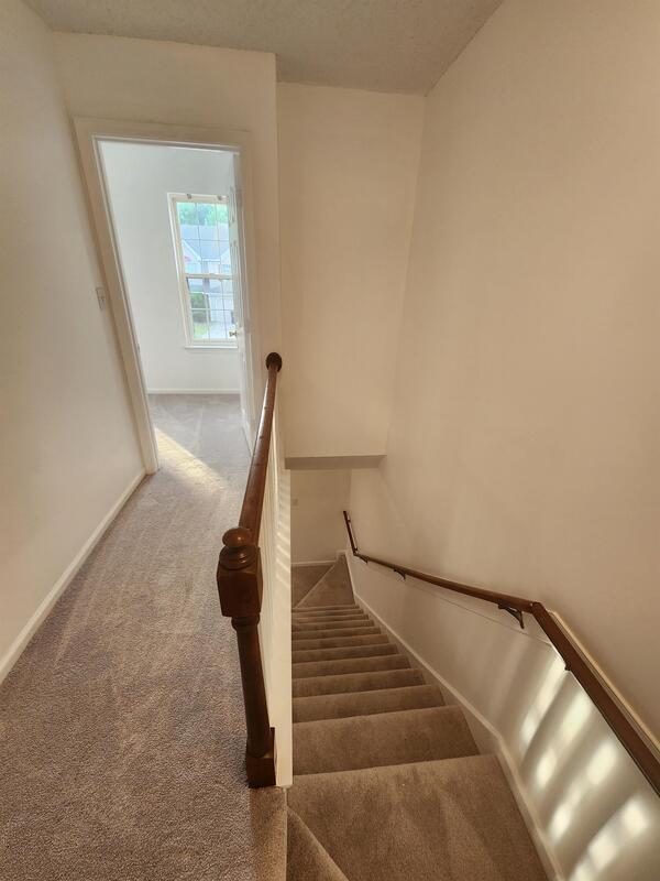 Building Photo - 125 Horse Run Dr
