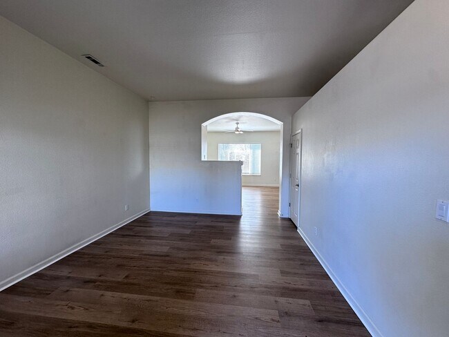 Building Photo - 7821 Cadiz Ct