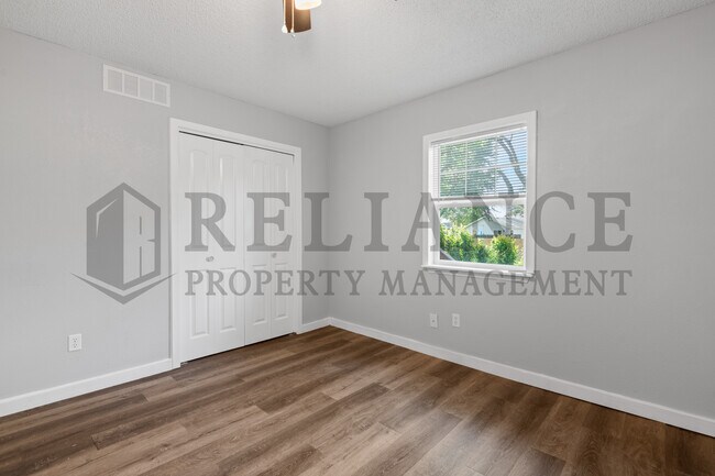 Building Photo - 1739 S Edwards Ct