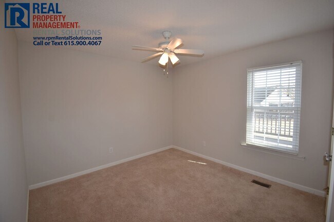 Building Photo - 3BR/2BA south Mboro 2-car garage, fenced backyard with brand new patio!
