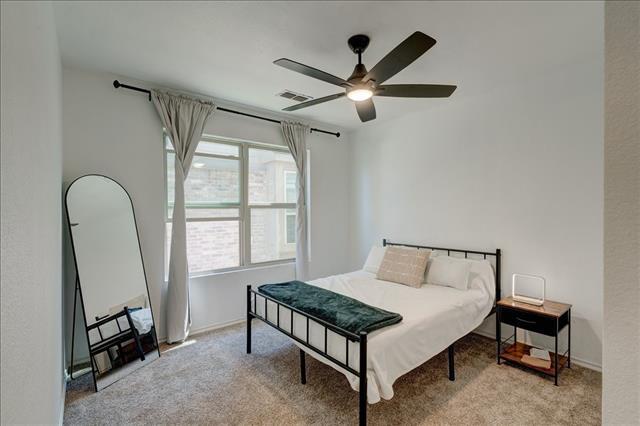 Building Photo - 6233 Skysail Rd