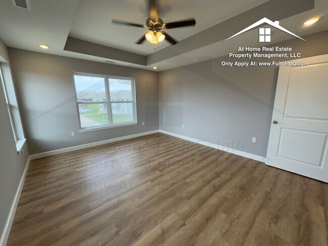 Building Photo - 2610 N Bluff St