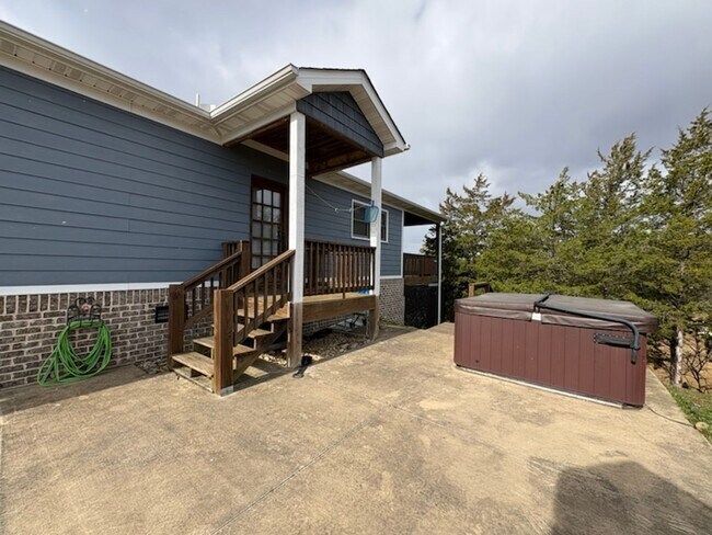 Building Photo - 1150 Sanctuary Shrs Wy