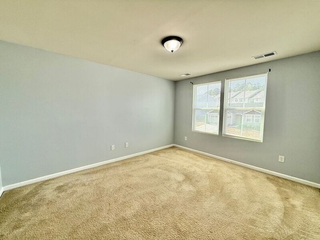 Building Photo - 390 Fieldspar Ln