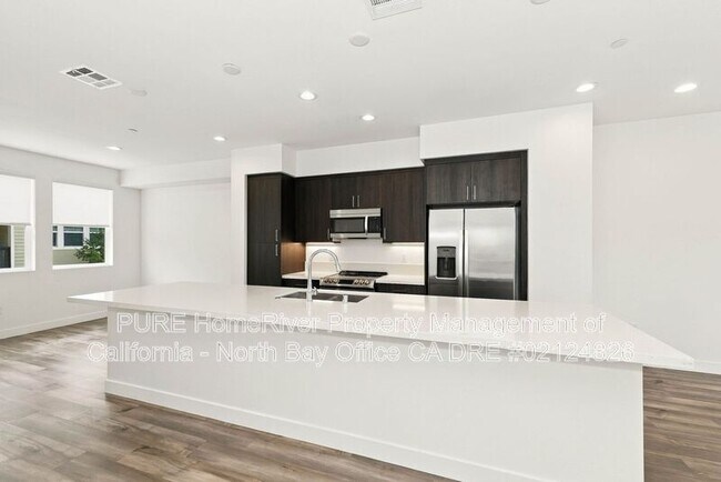 Building Photo - 259 Gambrel Cir