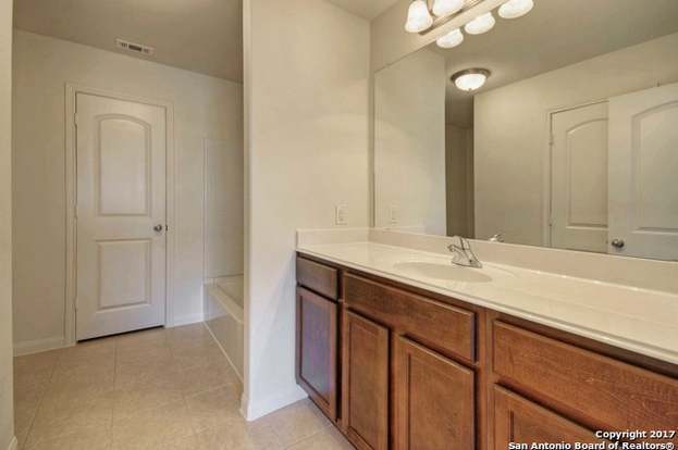 Building Photo - 7715 Watersedge Cove