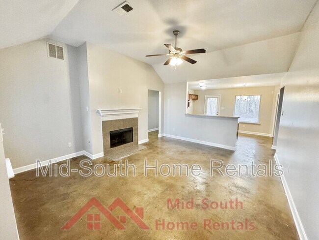 Building Photo - 3915 Jordan View Dr
