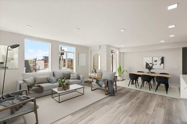 Building Photo - 701 N Henry St