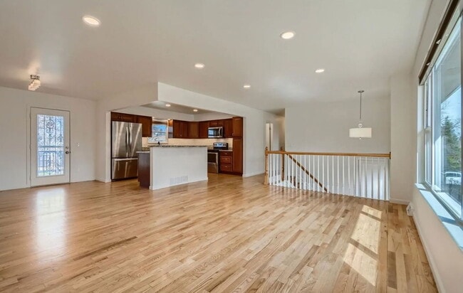 Building Photo - 375 S Krameria St