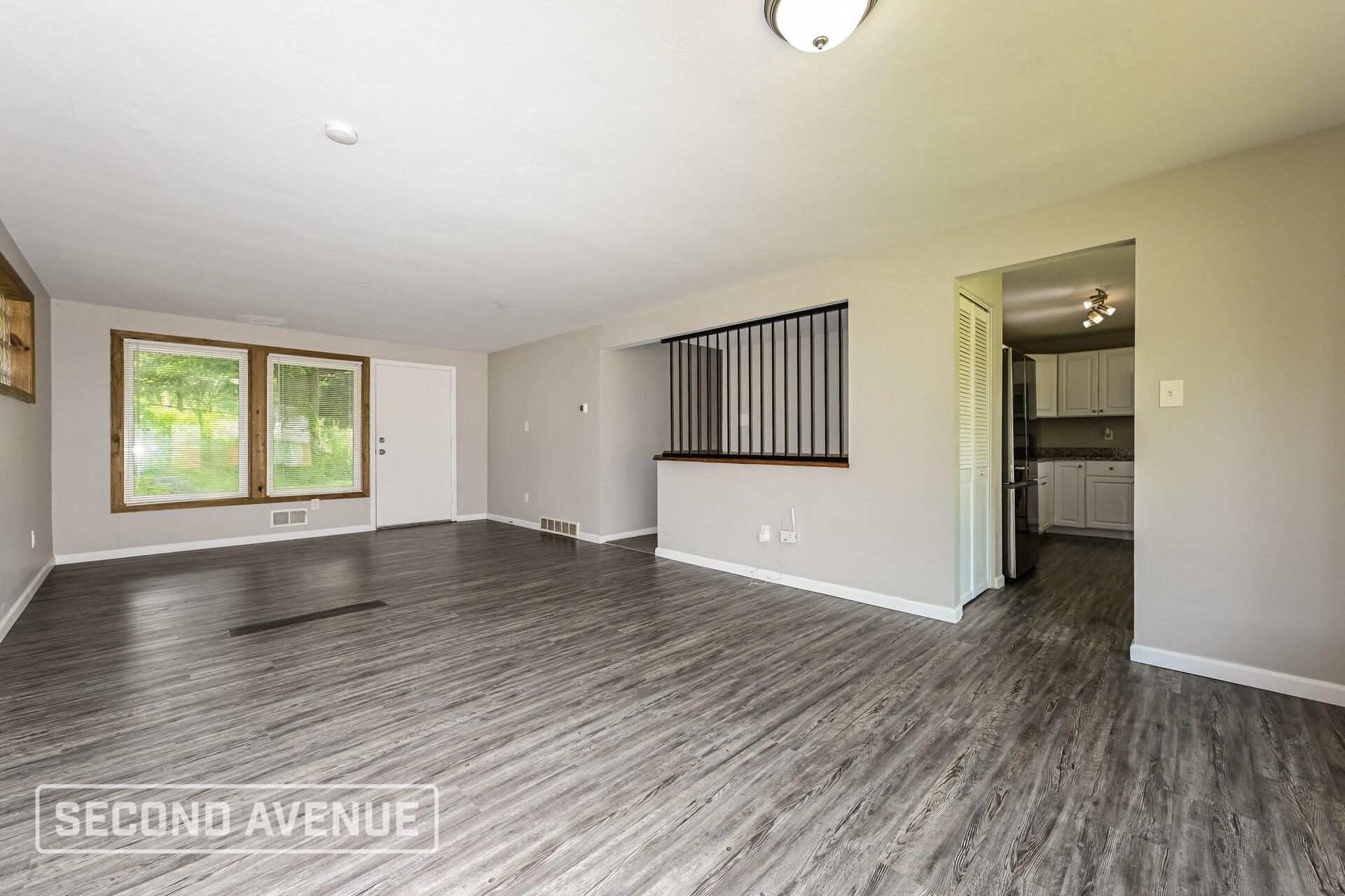 Building Photo - 304 Garden City Dr