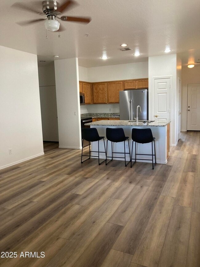 Building Photo - 955 Salida Ln
