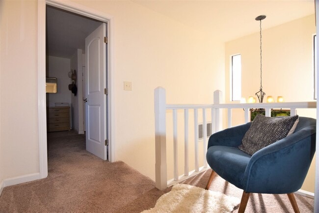 Building Photo - Beautiful 4bd/ 2.5 ba House