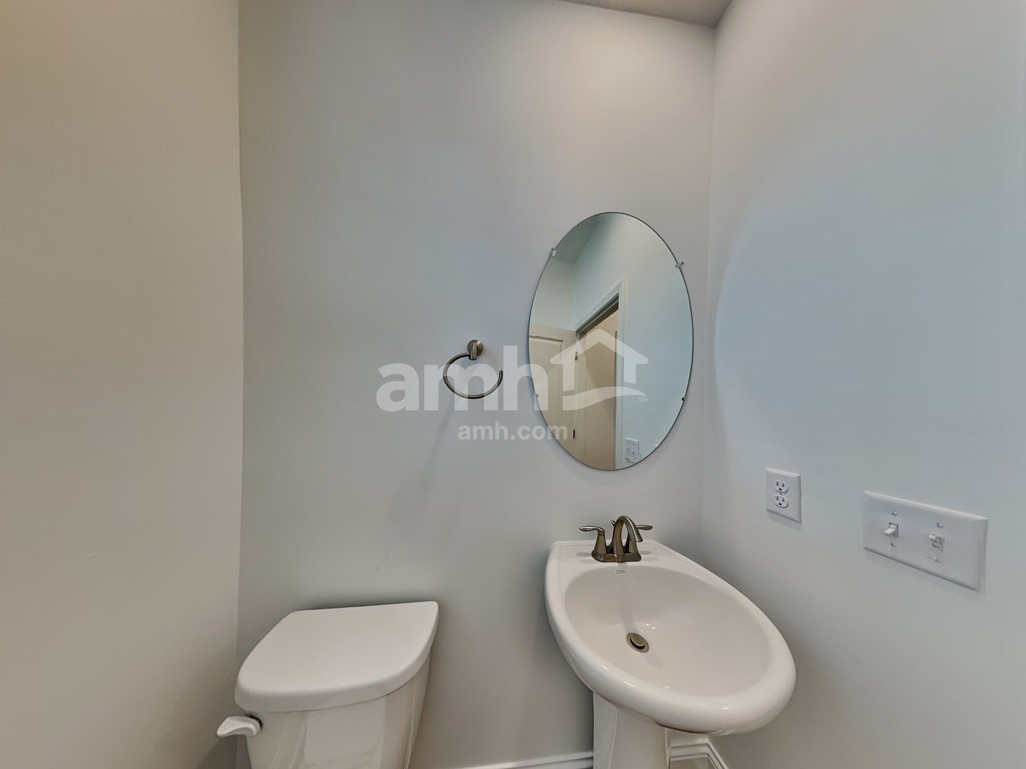 Building Photo - 8453 Northpoint Dr