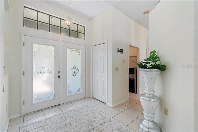 Building Photo - 211 Forest Wood Ct