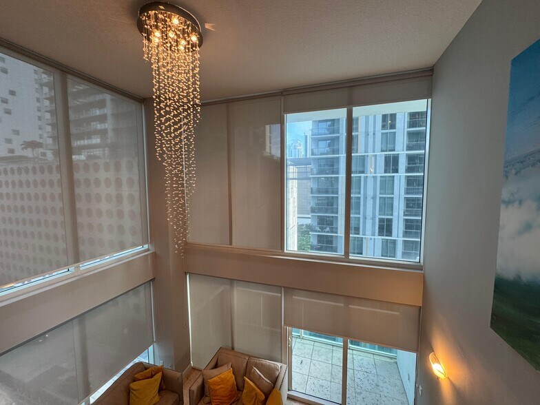 Building Photo - 41 SE 5th St