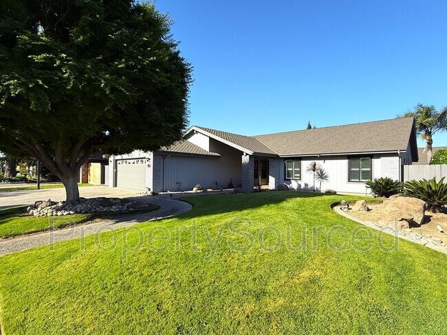 Building Photo - 1351 Aksland Dr