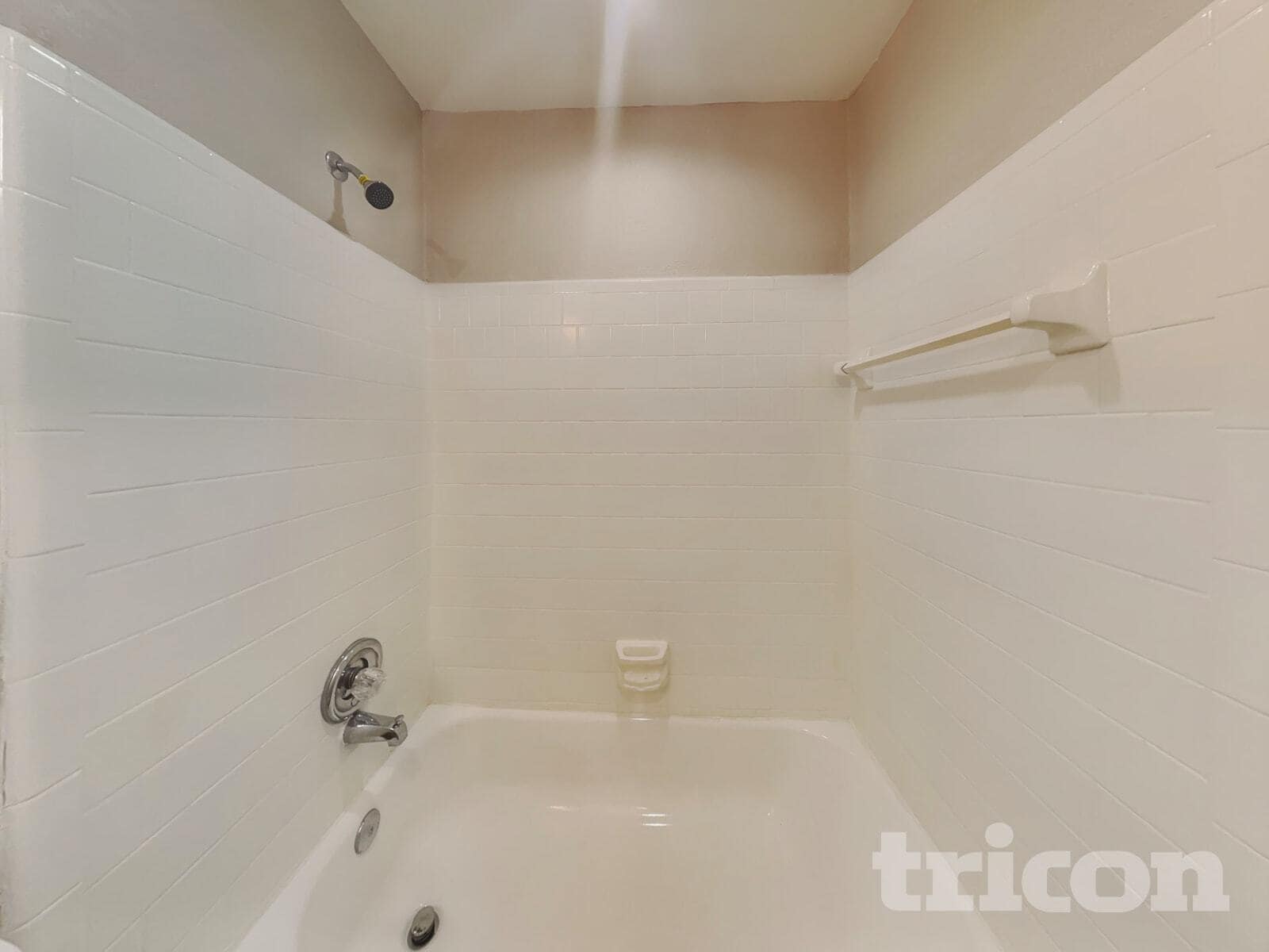 Building Photo - 1414 Glenwillow Dr