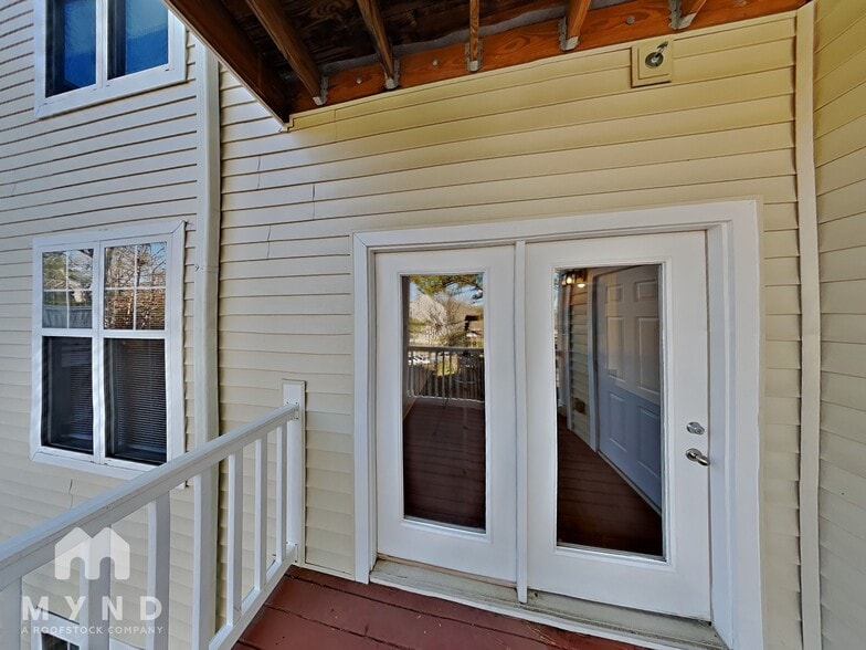 Building Photo - 11251 Hyde Pointe Ct