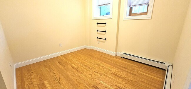 Building Photo - 416 Pearl St