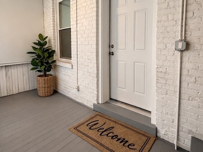 Building Photo - 4435 S Washtenaw Ave.