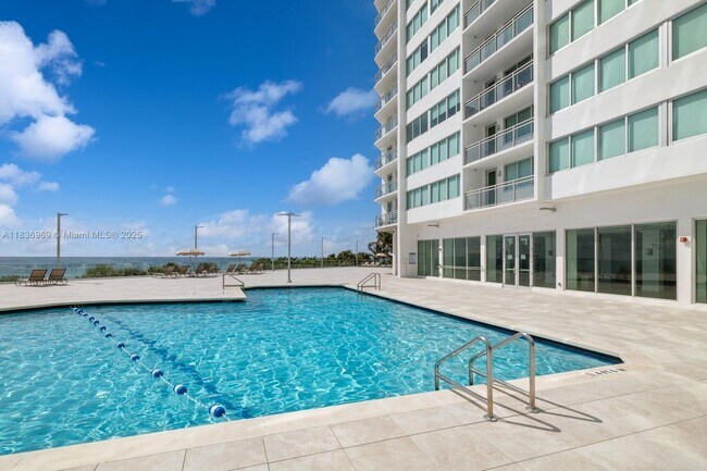 Building Photo - 7135 Collins Ave