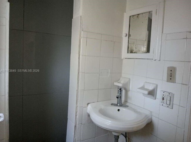 Building Photo - 1925 NW 56th St