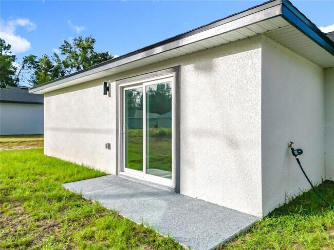 Building Photo - 527 Marion Oaks Ln