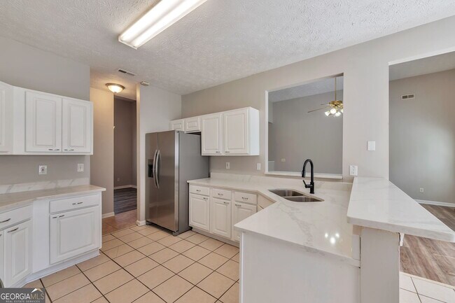 Building Photo - 38 Rockport Dr