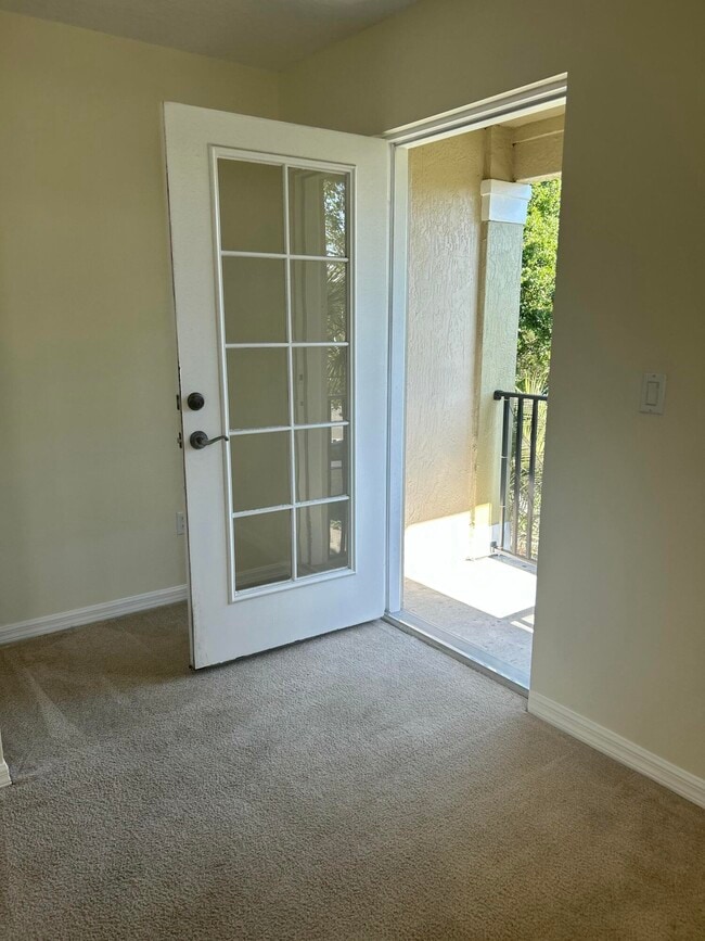 Building Photo - 2124 SE Eatonville Dr