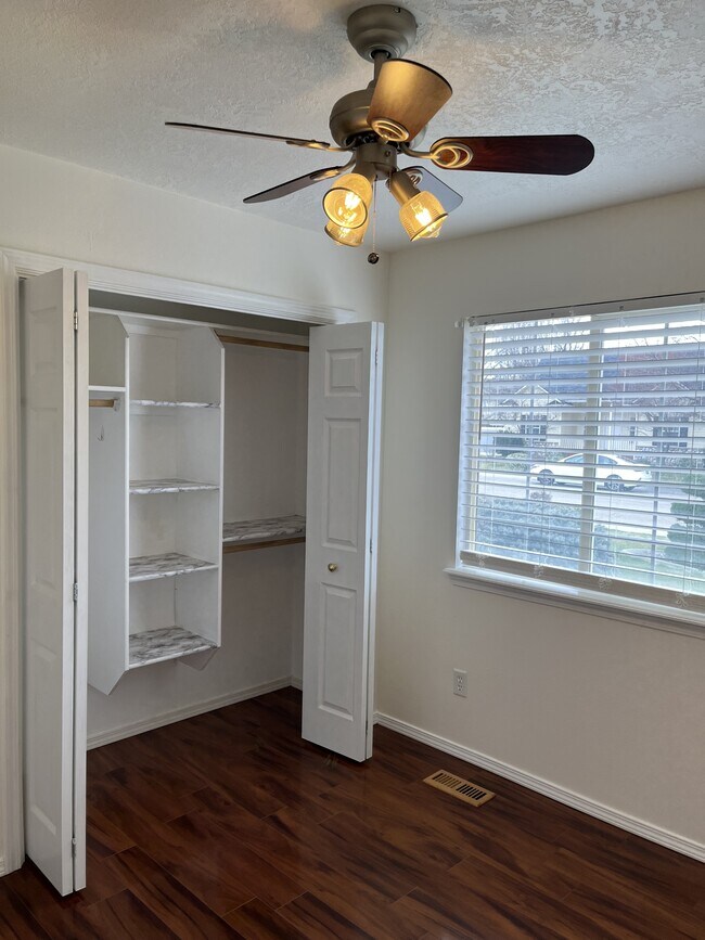 Building Photo - 2134 E Dworshak Dr