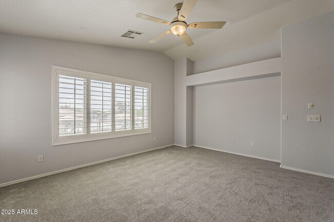 Building Photo - 927 W Azalea Pl