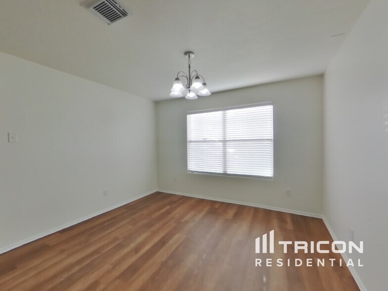 Building Photo - 4935 Winding View Ln