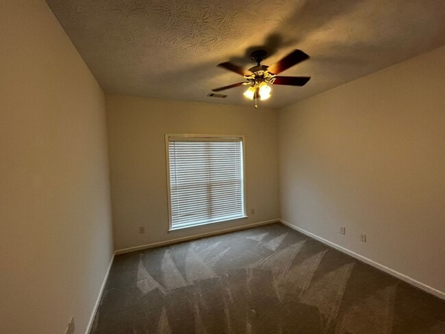 Building Photo - New to the Market! Welcome Home!