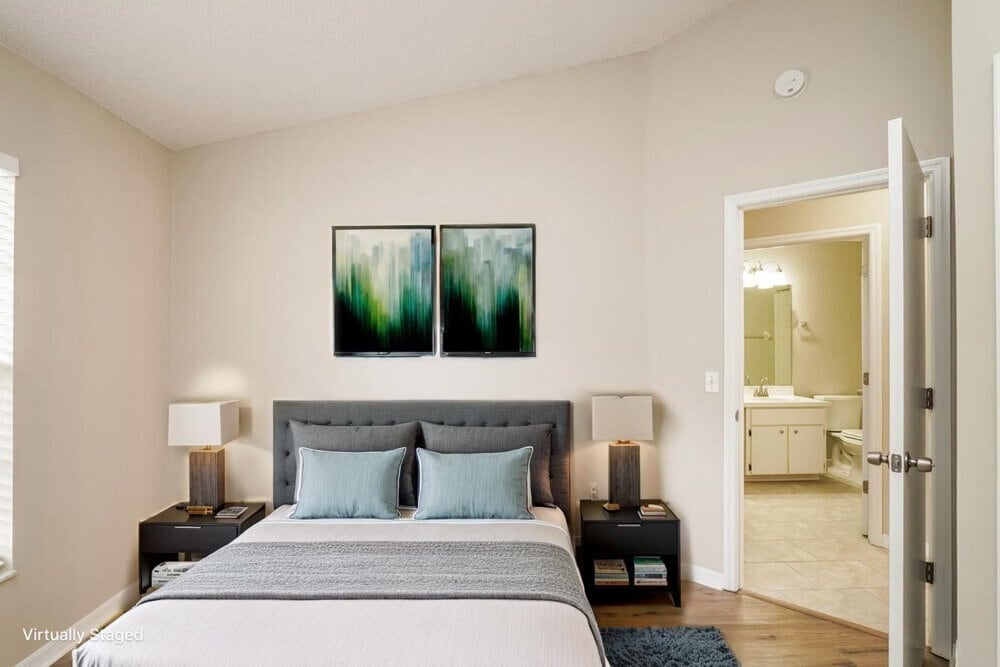 Building Photo - 2216 Donegan Pl