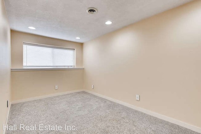 Building Photo - 3 br, 2 bath House - 1625 Cloverleaf Rd.