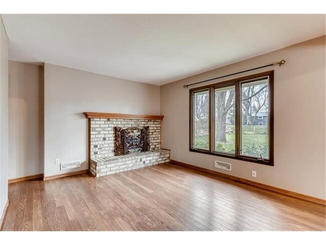 Building Photo - 7741 Heritage Rd