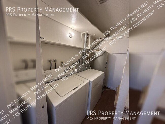 Building Photo - 1851 E University Dr