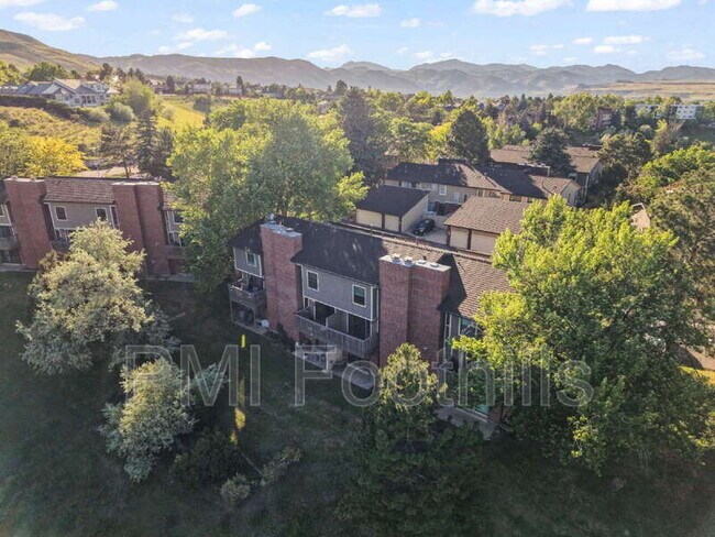 Building Photo - 206 S Holman Way