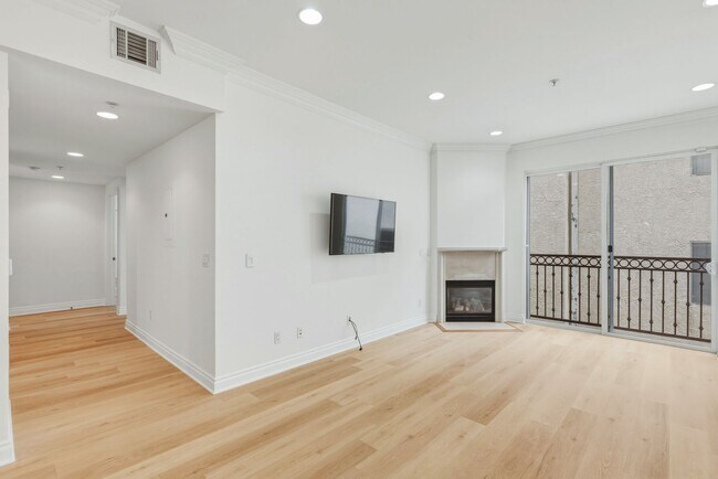 Building Photo - Massive Three Bedroom Two Bath Condo Available now!