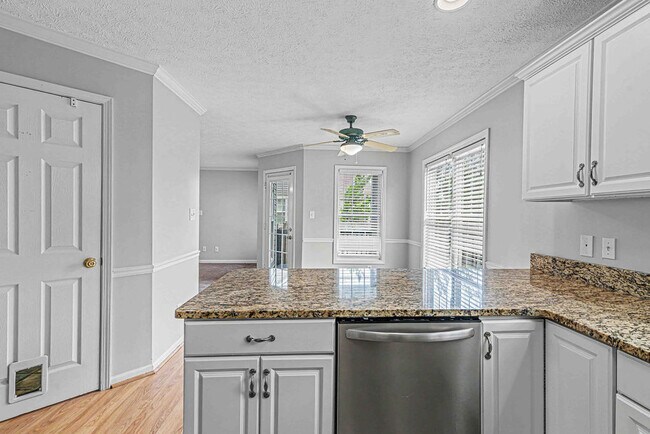 Building Photo - 209 Lansing Ct