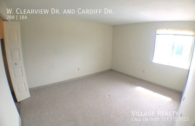 Building Photo - 81 W Clearview Dr