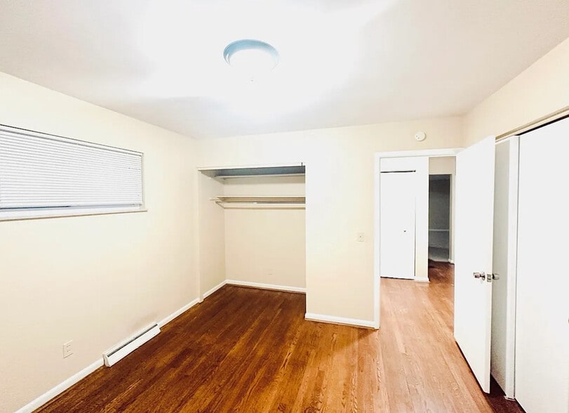 Building Photo - 2375 Van Leunen Dr