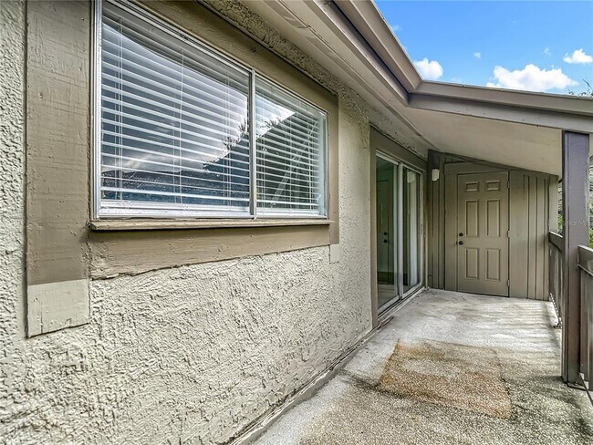 Building Photo - 6344 Newtown Cir