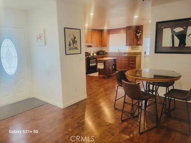 Building Photo - 15649 Aravaca Dr
