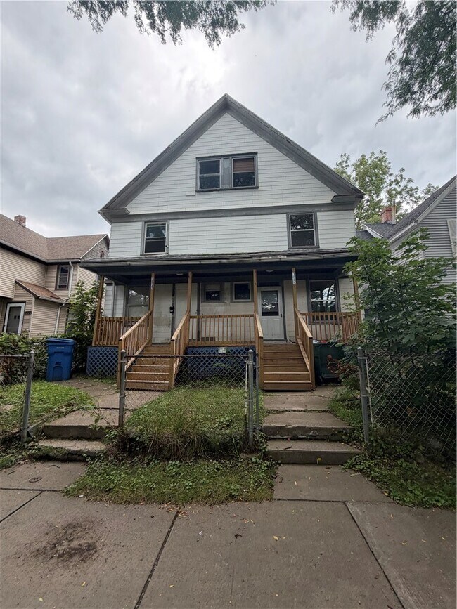 Building Photo - 392-394-394 Columbia Ave